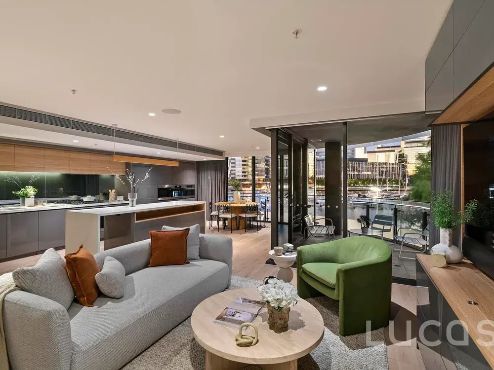 Docklands, Lucas